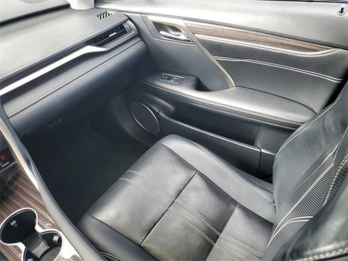 Used 2019 Lexus RX 350L Luxury image 13