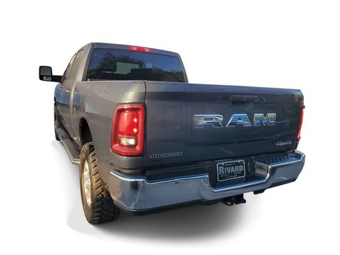 Used 2025 RAM 2500 Big Horn AWD/4WD image 3