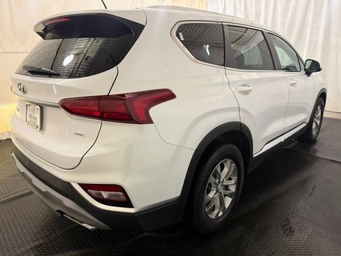 Used 2019 Hyundai Santa Fe SE image 11