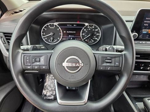 Used 2023 Nissan Rogue S FWD image 26