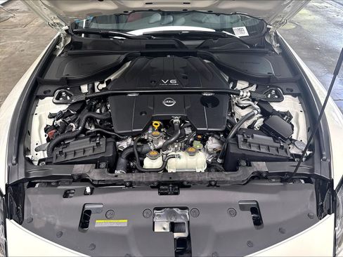 Used 2027 Nissan Z NISMO RWD image 29