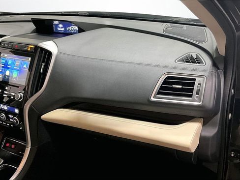 Used 2022 Subaru Ascent Limited image 27