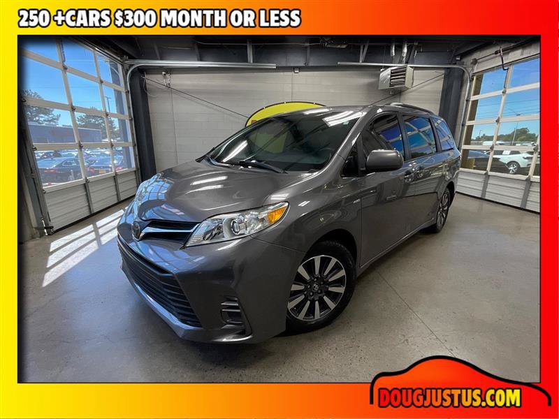 Used 2018 Toyota Sienna LE AWD/4WD image 1