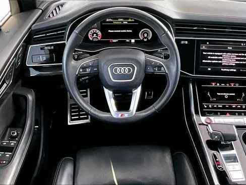 Used 2022 Audi SQ7 Prestige AWD/4WD image 6