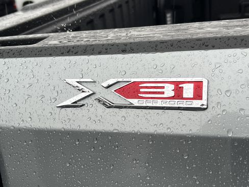 New 2026 GMC Sierra 1500 Elevation image 10