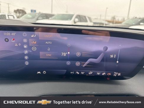 Used 2025 Buick Enclave Preferred image 32