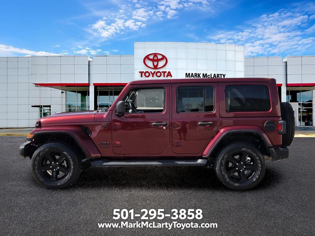 Used 2021 Jeep Wrangler Unlimited Sahara AWD/4WD image 2