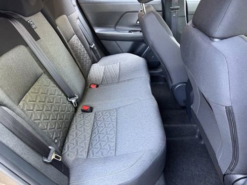 Used 2025 Nissan Kicks SV AWD/4WD image 19