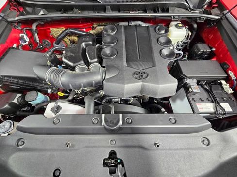 Used 2024 Toyota 4Runner TRD Off-Road image 14