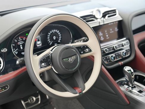 New 2026 Bentley Bentayga Extended Wheelbase AWD/4WD image 11