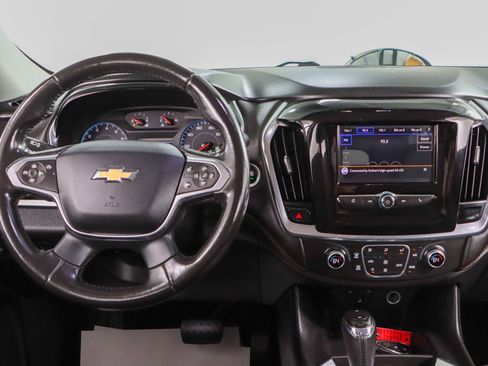 Used 2020 Chevrolet Traverse LT w/ LPO, Cargo Package AWD/4WD image 17