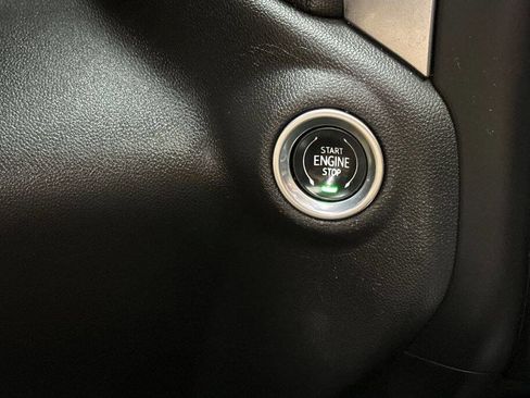 Used 2019 Chevrolet Silverado 1500 LTZ image 22