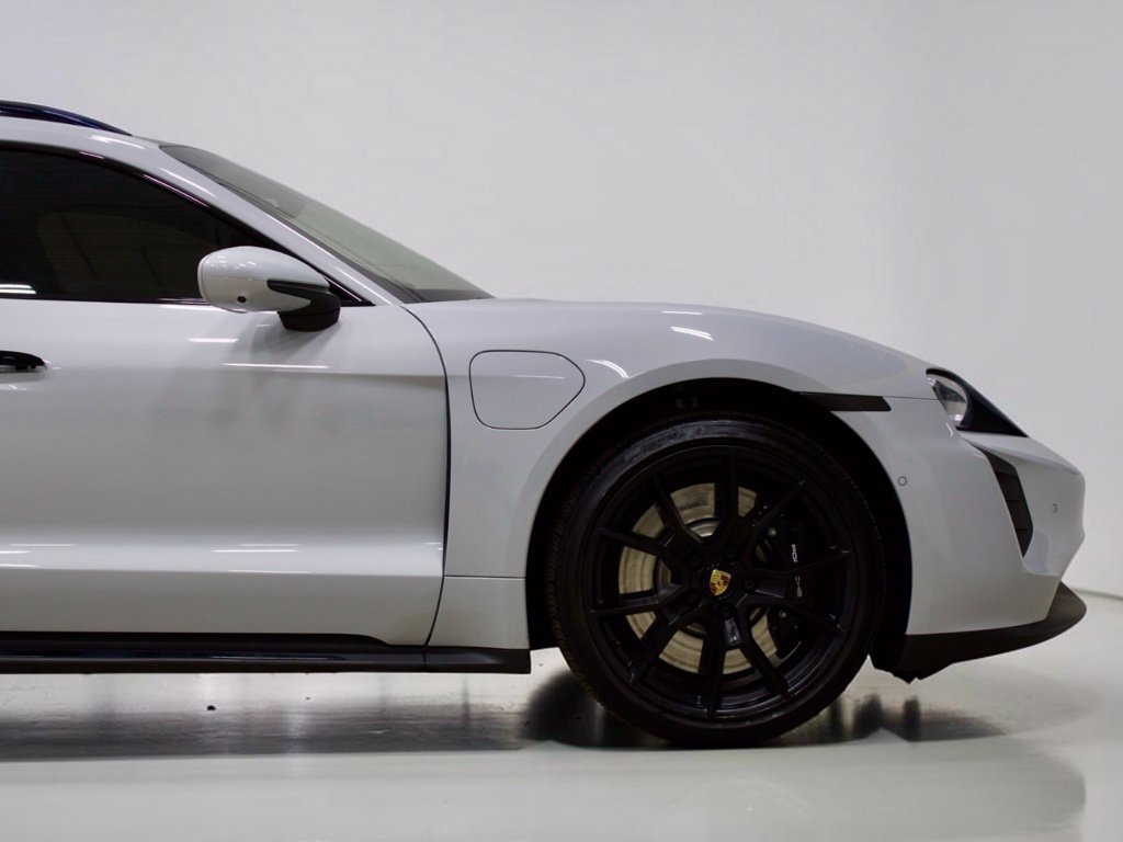 Used 2024 Porsche Taycan GTS AWD/4WD image 6