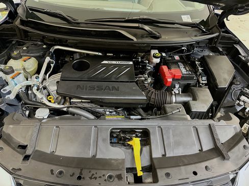 Used 2023 Nissan Rogue SV w/ SV Premium Package image 35