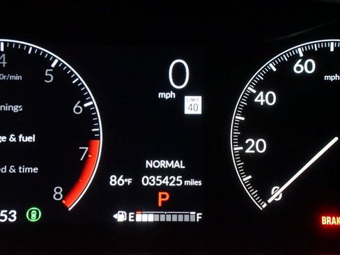 Used 2025 Honda HR-V Sport image 16