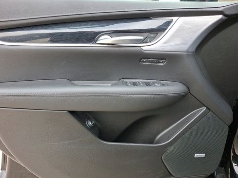 Certified 2025 Cadillac XT5 Premium Luxury image 15