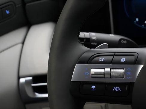 New 2025 Hyundai Tucson Limited image 15