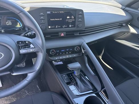 New 2026 Hyundai Elantra SEL Sport Premium FWD image 29