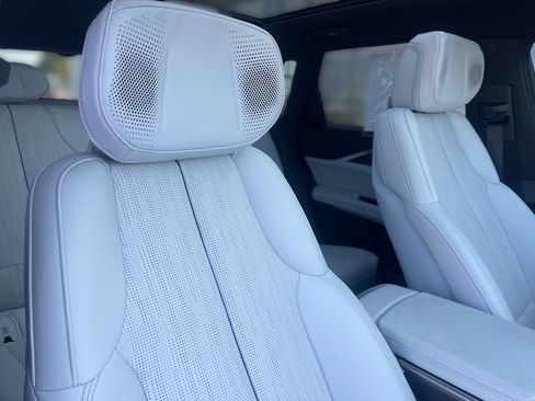Certified 2024 Cadillac Lyriq Sport AWD/4WD image 42