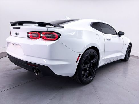Used 2020 Chevrolet Camaro SS RWD image 14