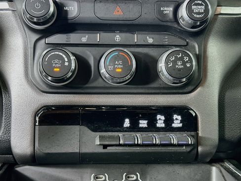 Used 2023 RAM 1500 Big Horn AWD/4WD image 23