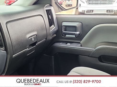 Used 2018 Chevrolet Silverado 1500 Custom w/ Custom Value Package AWD/4WD image 20