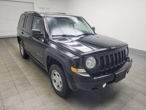 Used 2016 Jeep Patriot Sport w/ Power Value Group image 13