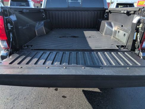 Used 2020 Toyota Tacoma SR AWD/4WD image 23