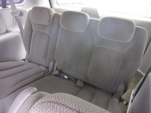 Used 2006 Dodge Grand Caravan SXT FWD image 4