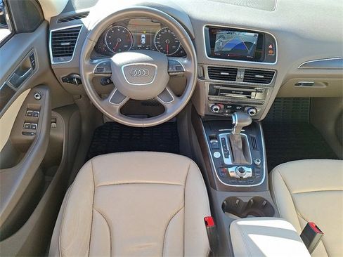 Used 2017 Audi Q5 2.0T Premium image 11