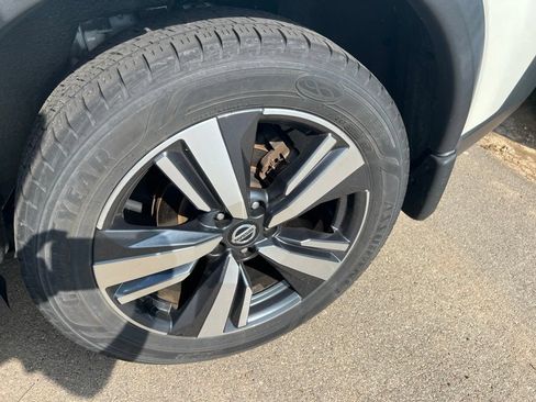 Used 2021 Nissan Rogue SL w/ Premium Package AWD/4WD image 4