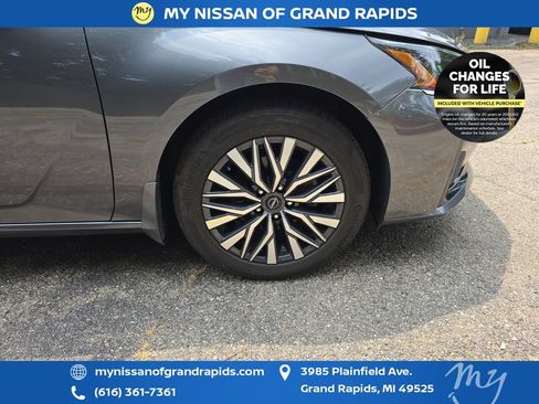 Used 2023 Nissan Altima 2.5 SV w/ SV Premium Package AWD/4WD image 33