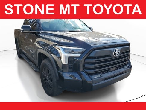 Used 2022 Toyota Tundra SR5 w/ SR5 Premium Package image 1