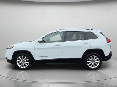 Used 2016 Jeep Cherokee Limited image 16