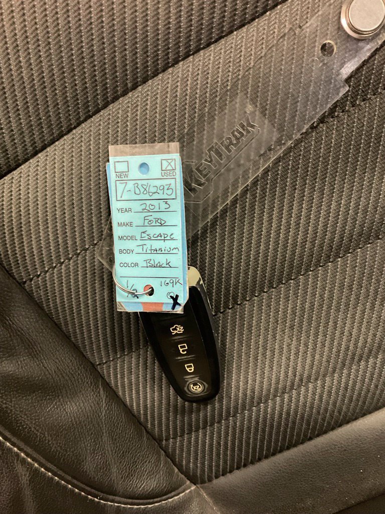 Used 2013 Ford Escape Titanium AWD/4WD image 35