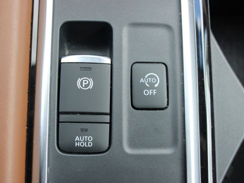 Certified 2023 Nissan Pathfinder Platinum AWD/4WD image 25