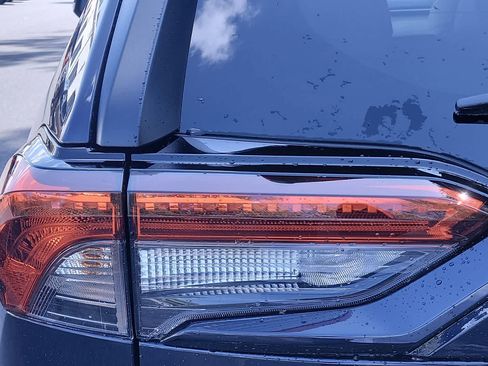 Certified 2025 Toyota RAV4 XLE Premium image 19