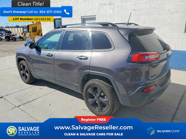 Used 2018 Jeep Cherokee Latitude w/ Altitude Package AWD/4WD image 3