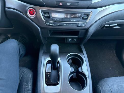 Used 2019 Honda Pilot LX image 17