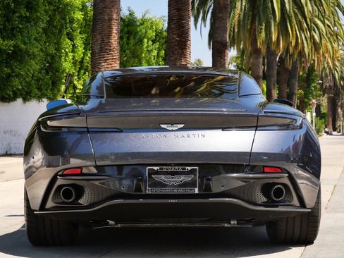 Used 2024 Aston Martin DB12 Coupe RWD image 13