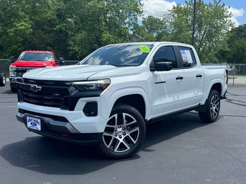 Used 2023 Chevrolet Colorado Z71 w/ Z71 Convenience Package 2 AWD/4WD image 29