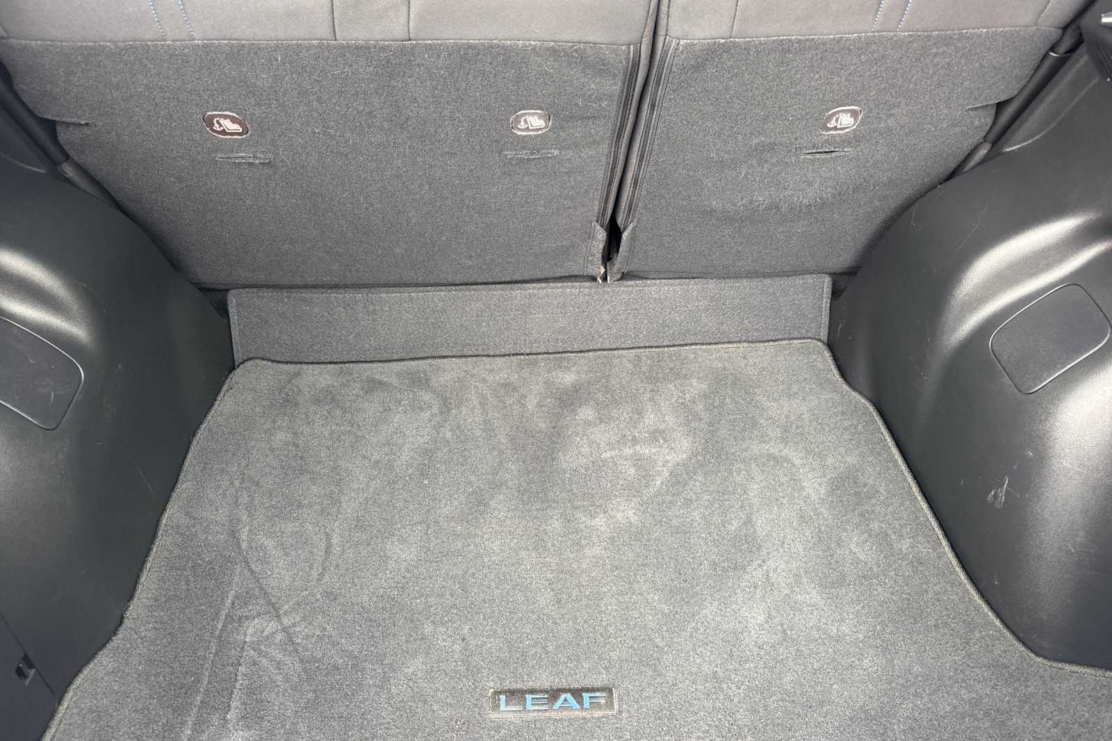 Certified 2025 Nissan Leaf SV Plus FWD image 18