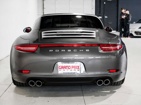 Used 2015 Porsche 911 Targa 4 image 5