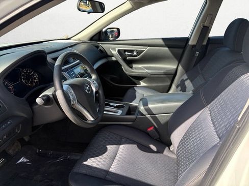 Used 2018 Nissan Altima 2.5 S w/ S Convenience Package FWD image 10