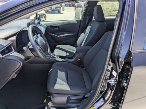 Used 2026 Toyota Corolla LE FWD image 10