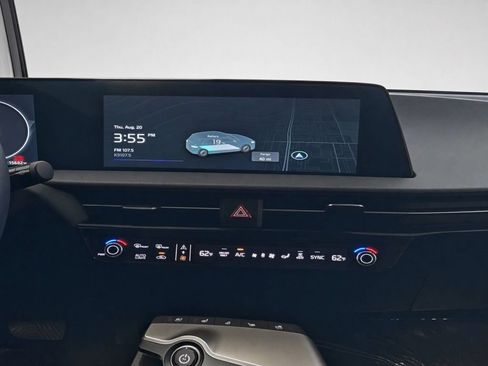 Certified 2024 Kia EV6 Wind AWD/4WD image 31