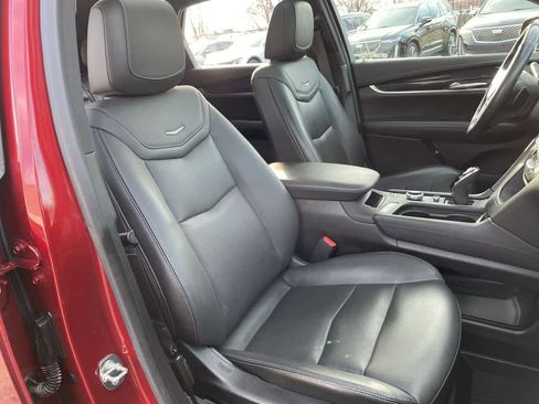Certified 2023 Cadillac XT5 Premium Luxury w/ LPO, Floor Liner Package image 14