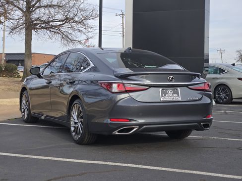 New 2025 Lexus ES 350 Ultra Luxury image 3