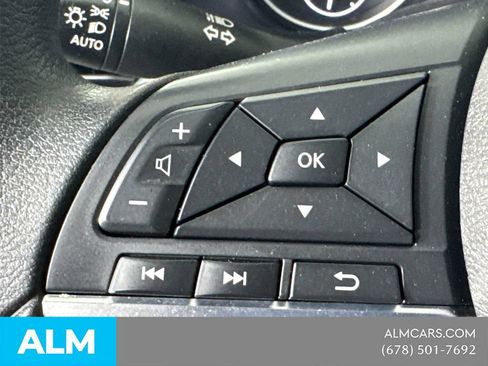 Used 2024 Nissan Sentra SV FWD image 27