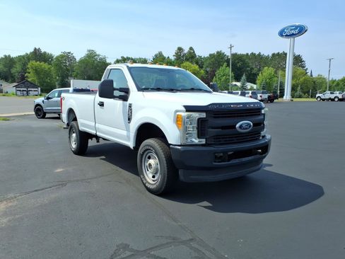 Used 2017 Ford F350 XL AWD/4WD image 8